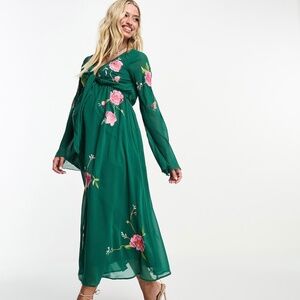 2 Maternity dresses